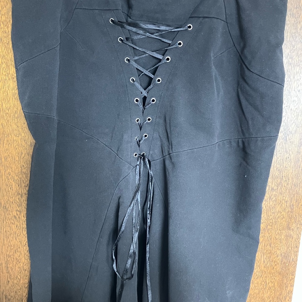 Black skirt